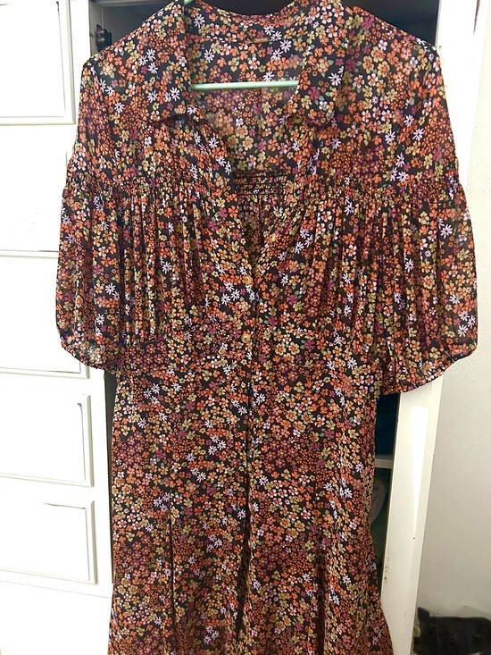 Free People Dresses & Skirts - Free People Floral Puff-Sleeve Midi Dress